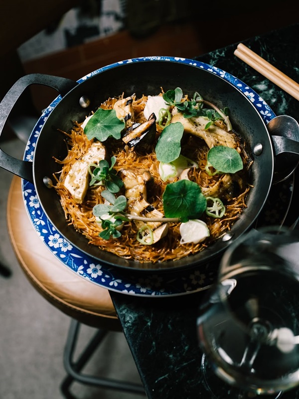 Tapas ibéricas com sotaque asiático