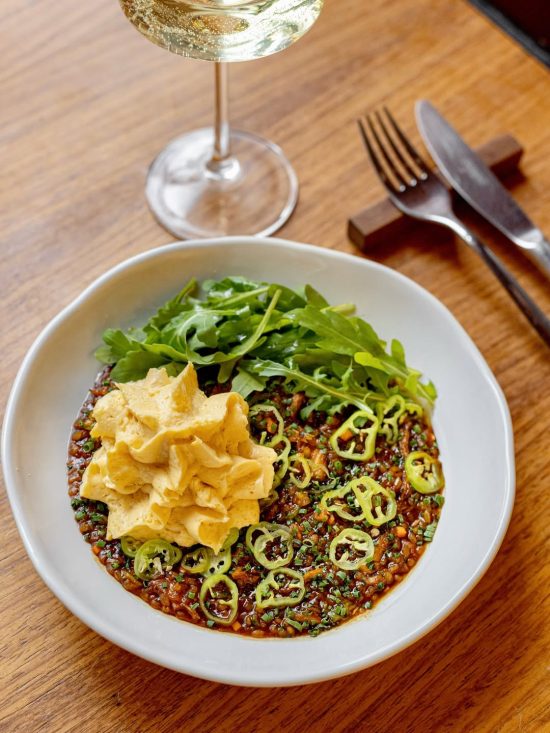 Restaurantes que celebram a cozinha brasileira