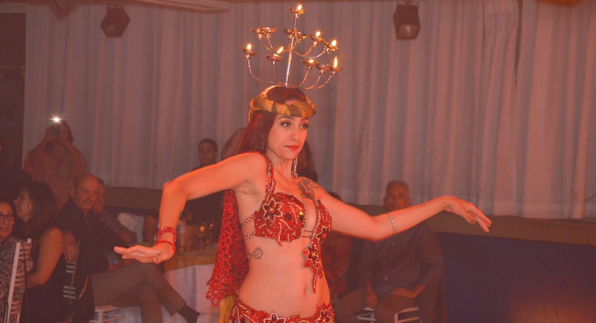 Noite Árabe reúne sabores e música ao vivo