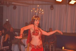 Noite Árabe reúne sabores e música ao vivo