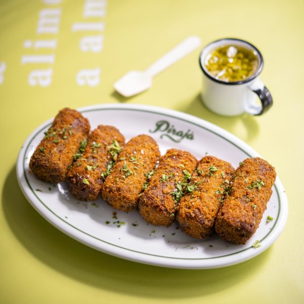 Gabriel da Muda comanda roda de samba