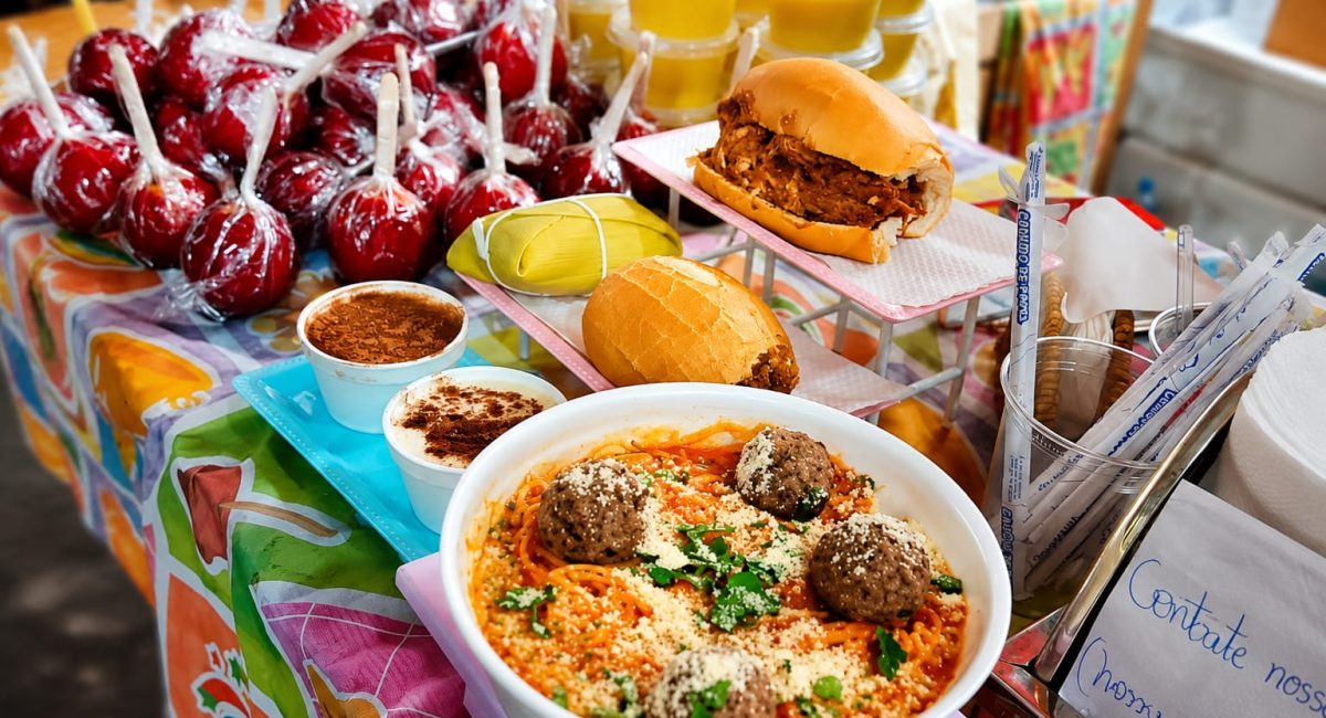 Festa junina vegana reúne sabores na Liberdade