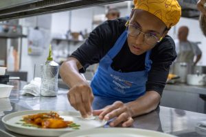 Curso gratuito de gastronomia para mulheres
