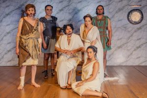A Raposa e as Uvas, Encena Companhia de Teatro