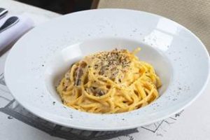 Massas clássicas ganham destaque às segundas
