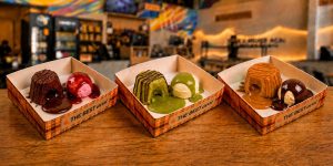 The Best Açaí lança petit gâteau self-service
