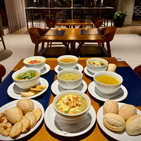 11 endereços para se aquecer com caldos e sopas
