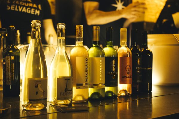 Feira de vinhos de baixa intervenção em Pinheiros