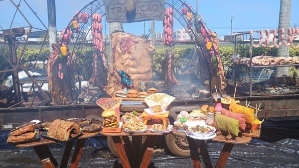 “Arraiá Cantareira” com 30 estações de churrasco e shows