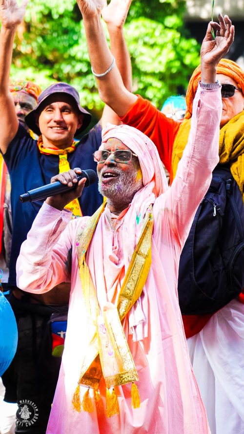 “Ratha Yatra” leva festa indiana à Paulista