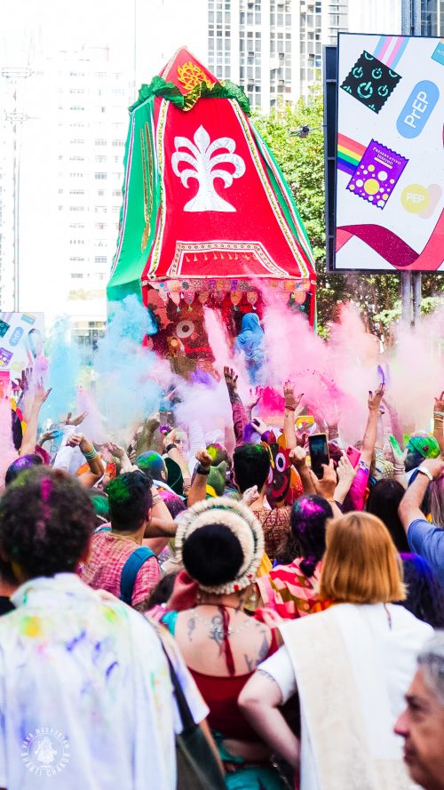 “Ratha Yatra” leva festa indiana à Paulista
