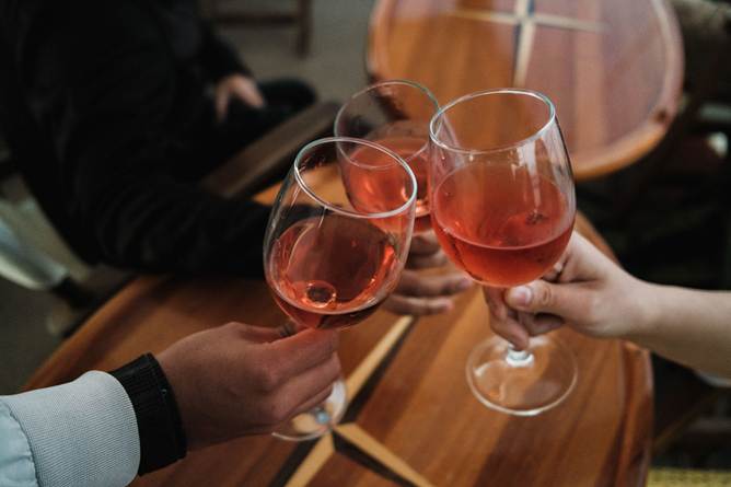 Shopping recebe festival de vinhos gratuito
