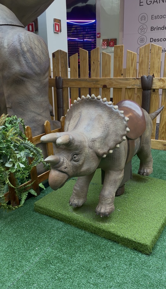 Dino World no Mooca Plaza Shopping