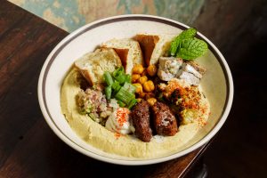 Fôrno lança menu inspirado em comida de rua