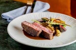 Novo cardápio autoral estreia no Macáya Gastronomia