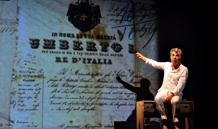 Roteiro de peças de teatro em cartaz