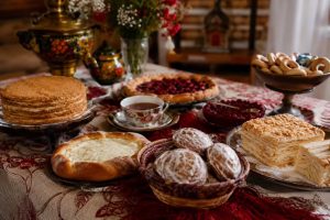Feira une gastronomia russa e cultura ortodoxa
