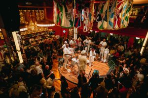 Bar Brahma Paulista tem samba até 5h da manhã