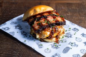 Hamburgueria traz ‘Bacon Day’ com burgers inéditos