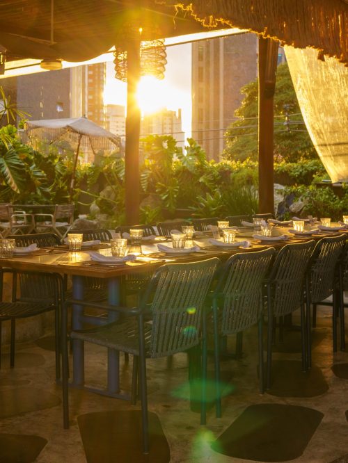 “Sunset MII Rooftop” tem festa temática grega