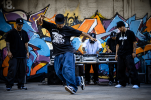 Feira une hip hop e gastronomia na zona norte