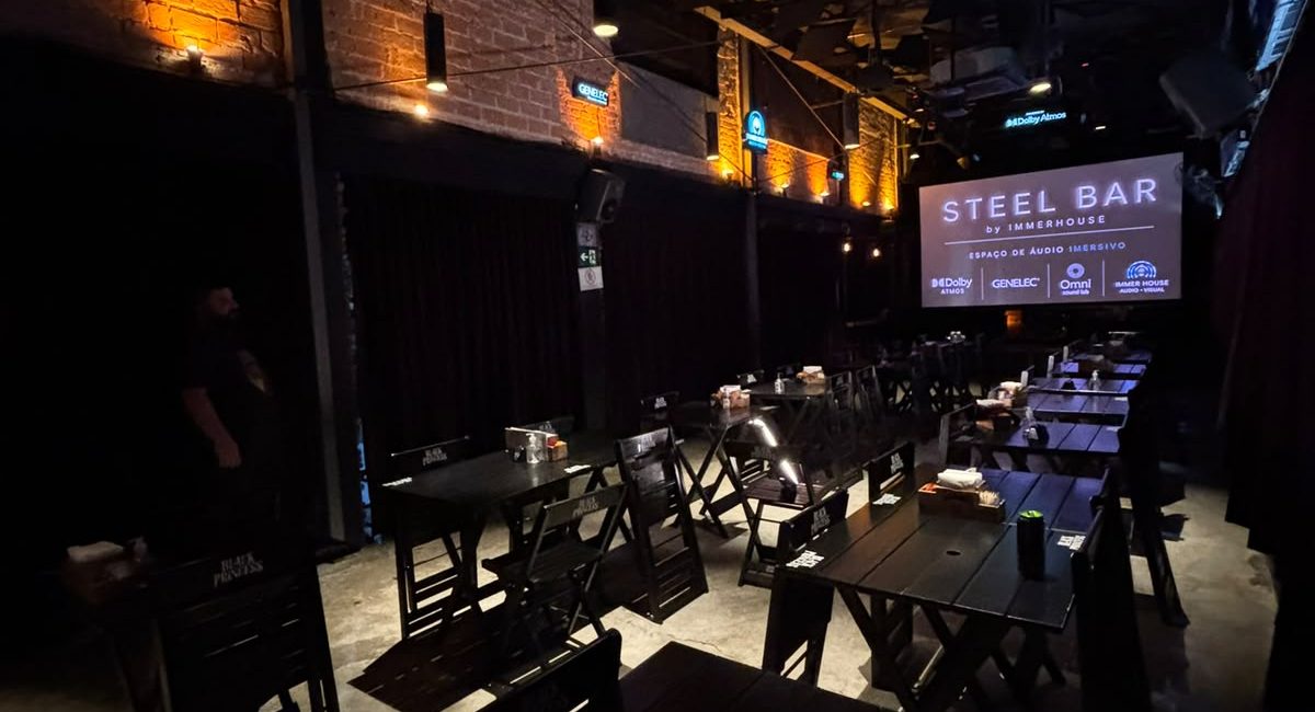 Steel Bar reabre em Moema com som de cinema