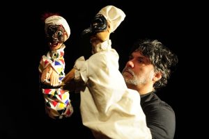 Teatro de bonecos italiano faz temporada em SP