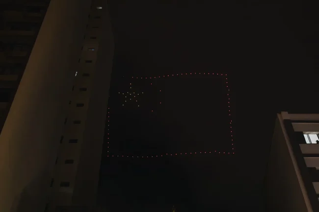 Show de drones celebra amizade Brasil-China