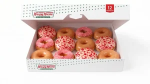 Confeitaria lança donuts de morango cravejado