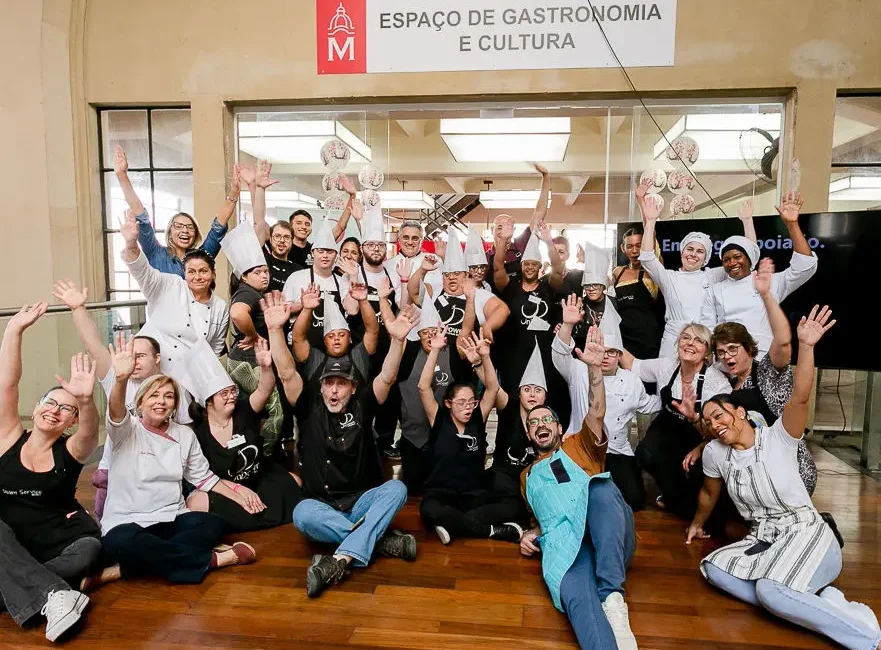 Gastronomia inclusiva leva jovens ao Mercadão