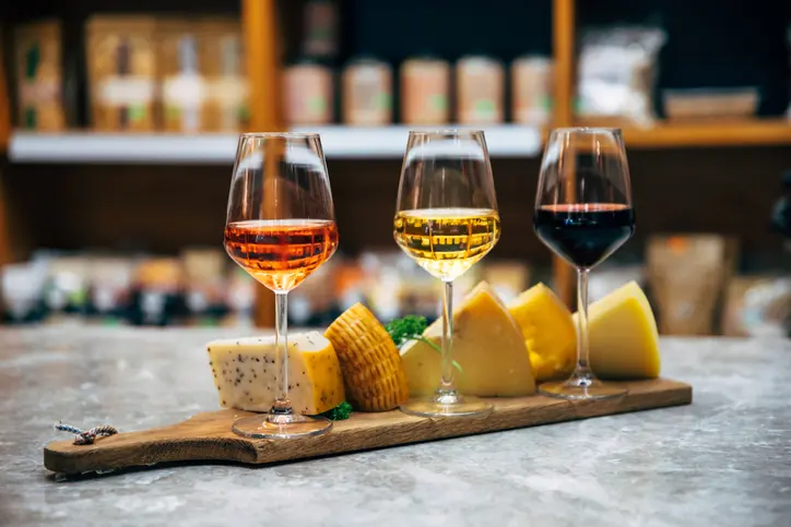 Wine bars crescem e ganham espaço em SP