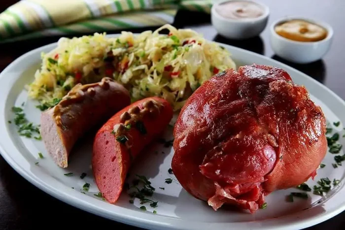 ‘Oktoberfest in Bar’ tem shows e cardápio alemão