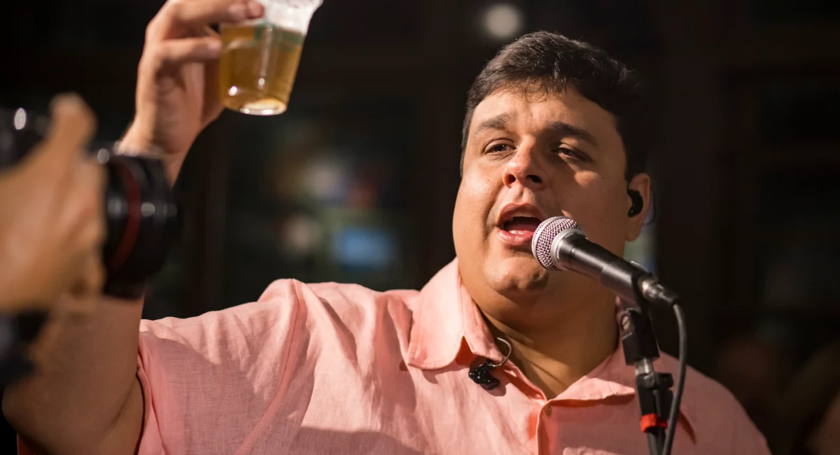 Gabriel da Muda leva samba ao Pirajá