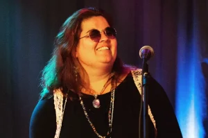 Karina Rosa homenageia Janis Joplin no Teatro das Artes