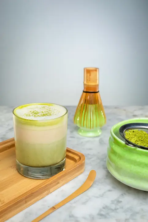 Onde provar bebidas e doces com matchá em SP