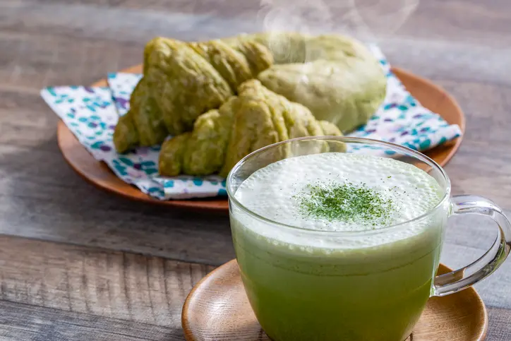 Onde provar bebidas e doces com matchá em SP